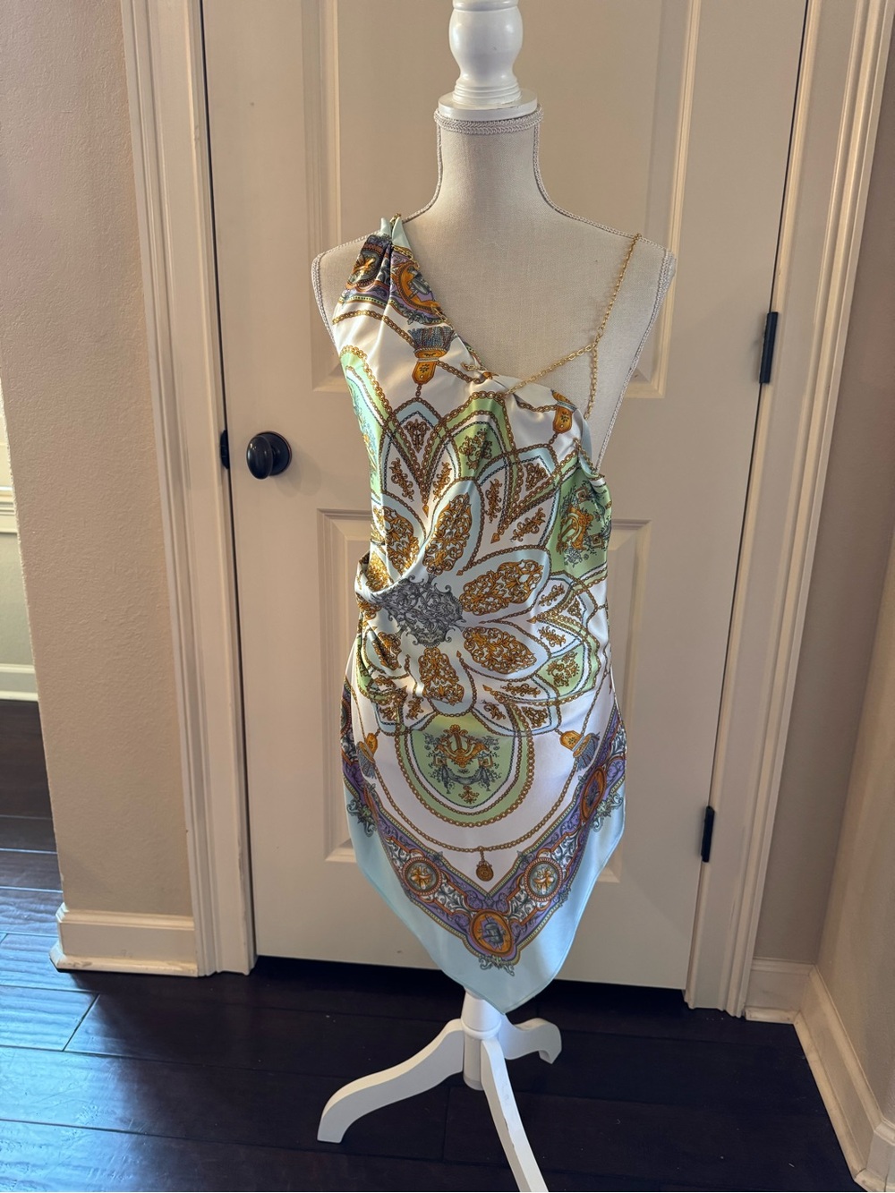 Ornate Printed Silk Sleeveless Top in Cool Colors with Gold Chain